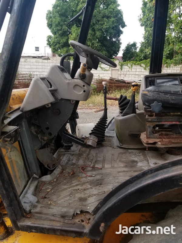 1995 JCB Tractorr-12