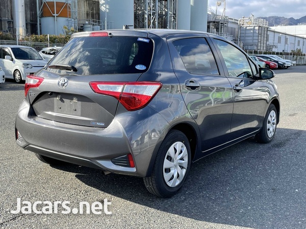 Toyota Vitz 1,0L 2019-3
