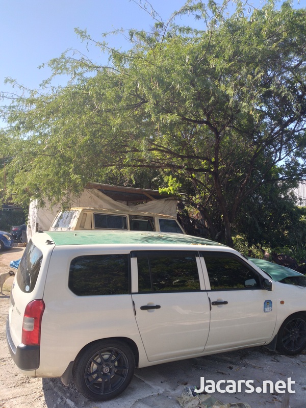 Toyota Probox 1,3L 2014-8