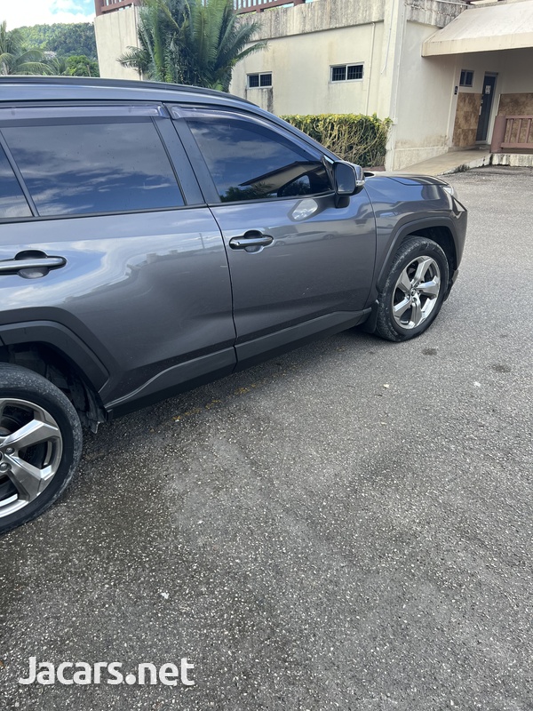 Toyota RAV4 2,0L 2020-2