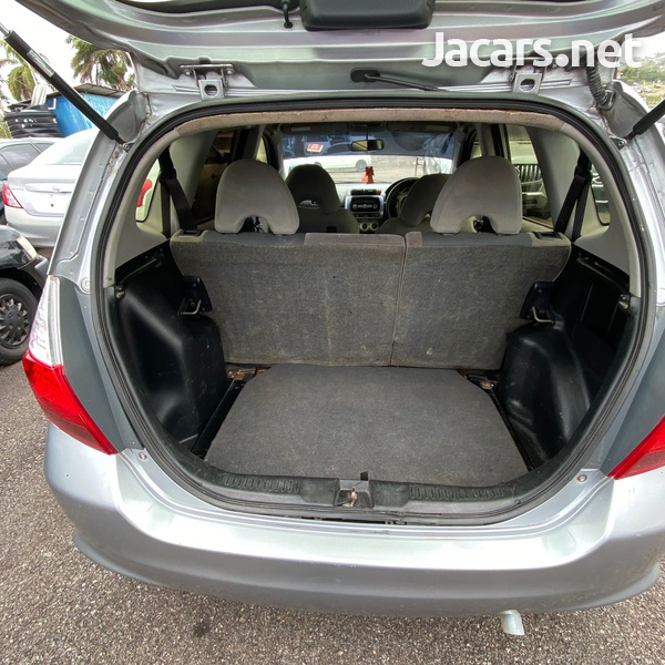 Honda Fit 1,3L 2004-6