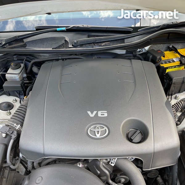 Toyota Mark X 2,5L 2015-5