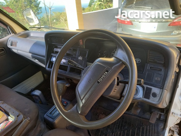Toyota Hiace 1997-6