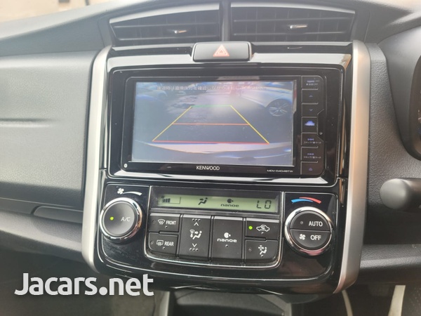 Toyota Fielder 1,6L 2017-9