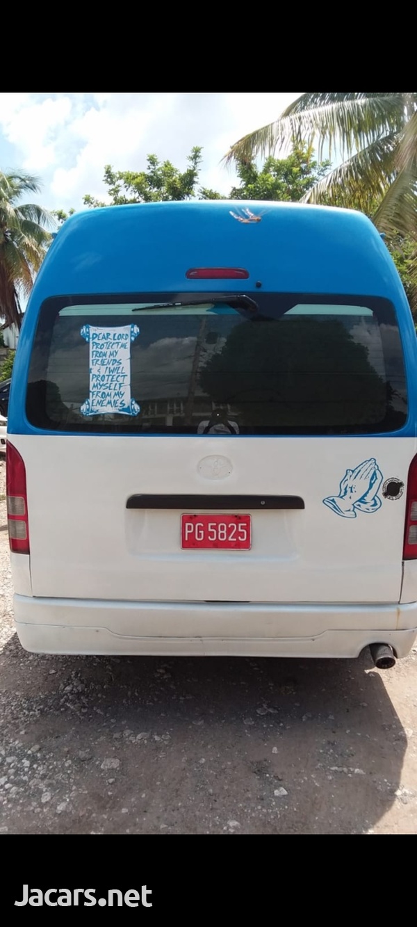 Toyota Hiace 3,0L 2008-5