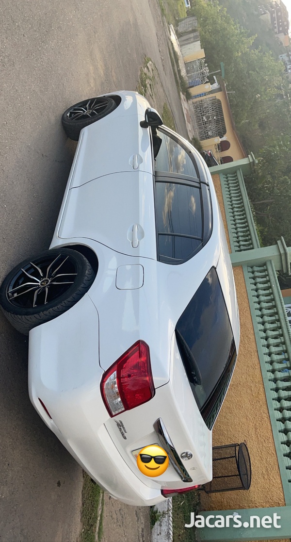 Toyota Axio 1,4L 2014-7