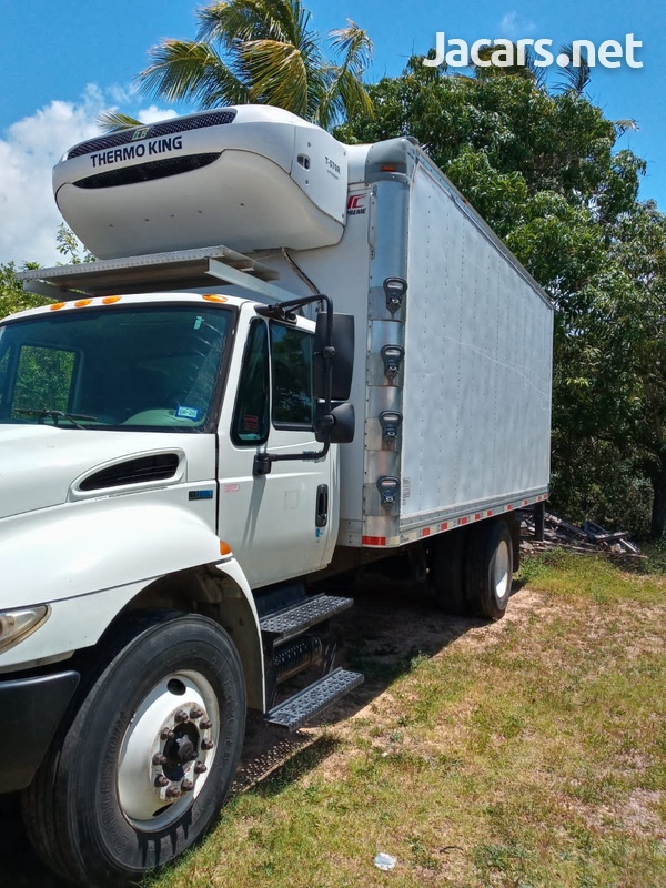 2013 International freezer Truck-6
