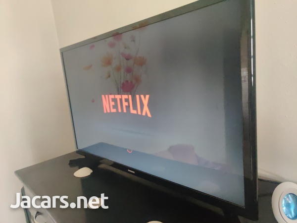 Samsung Smart tv 32inches-1