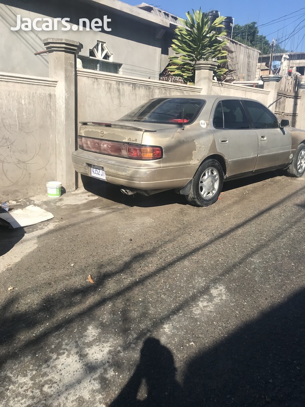 Toyota Camry 2,1L 1993-5