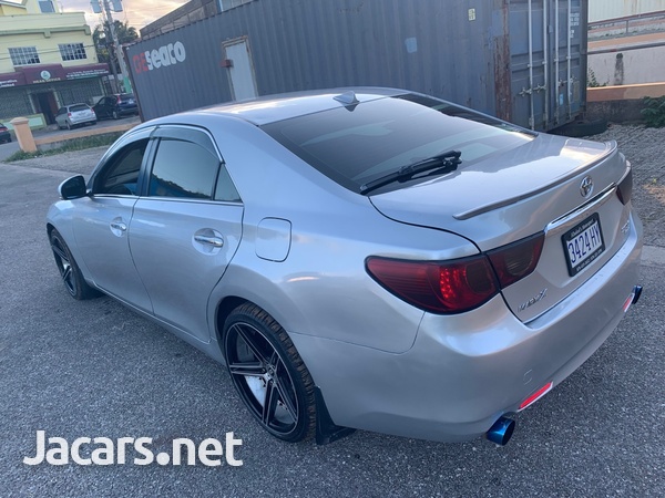 Toyota Mark X 2,5L 2011-3