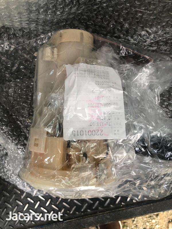 Genuine Toyota Voxy and Noah parts-4