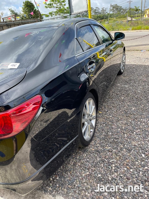 Toyota Mark X 2,5L 2012-7