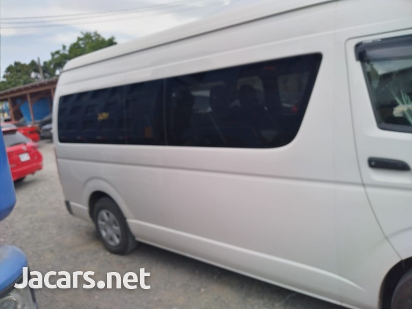 Toyota Hiace 3,0L 2013-5