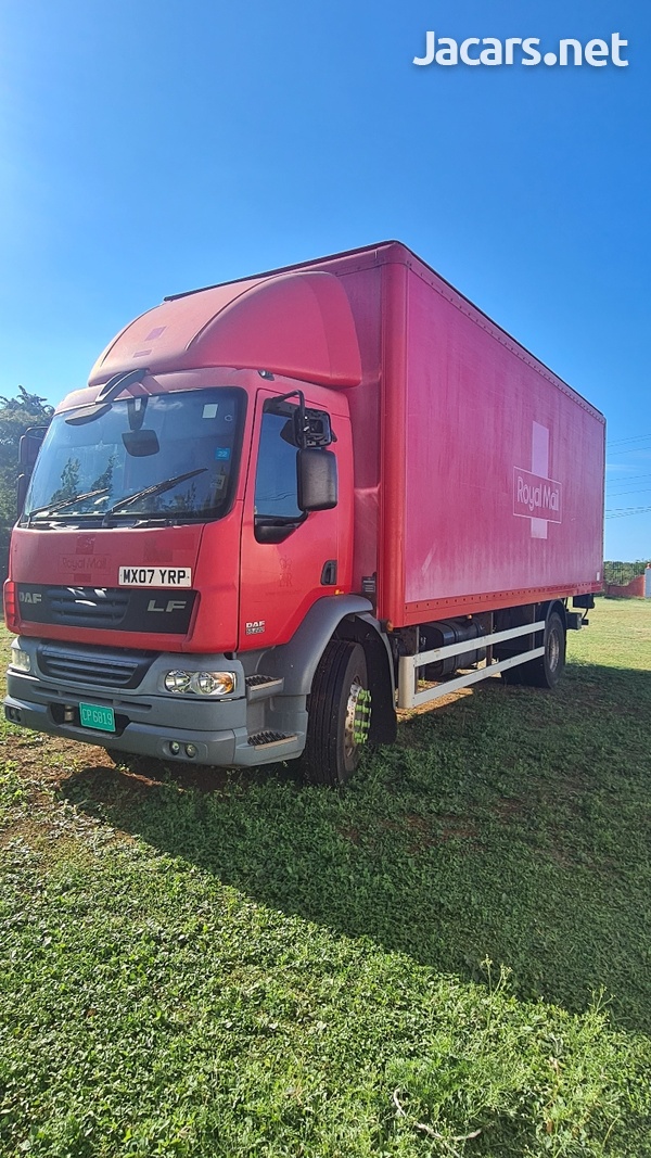 2007 18 TON BOX DAF TRUCK-1