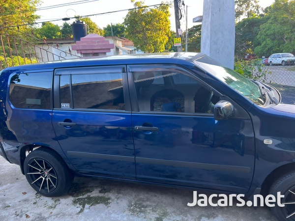 Toyota Succeed 1,5L 2014-4