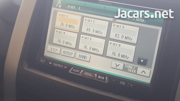 Toyota Voxy 2,0L 2013-6