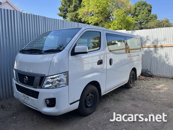 2017 Nissan Urvan N350-2