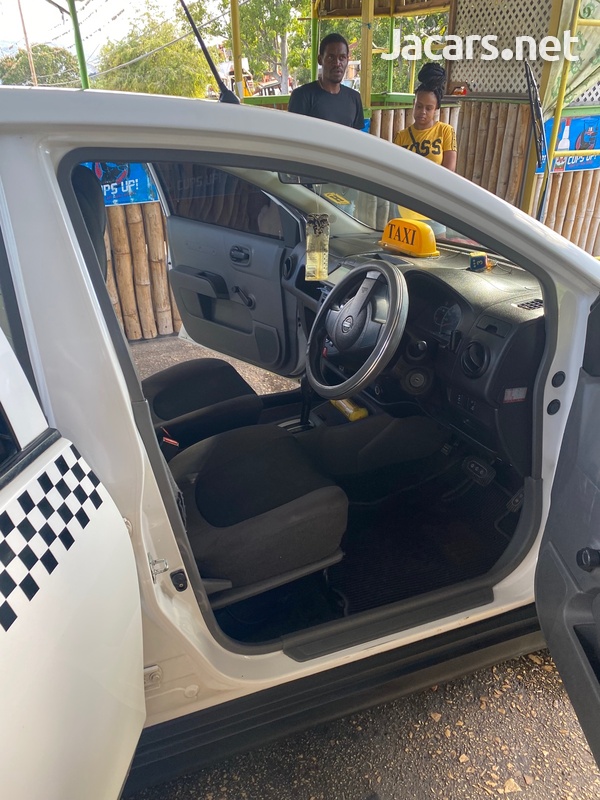 Nissan AD Wagon 1,5L 2014-5