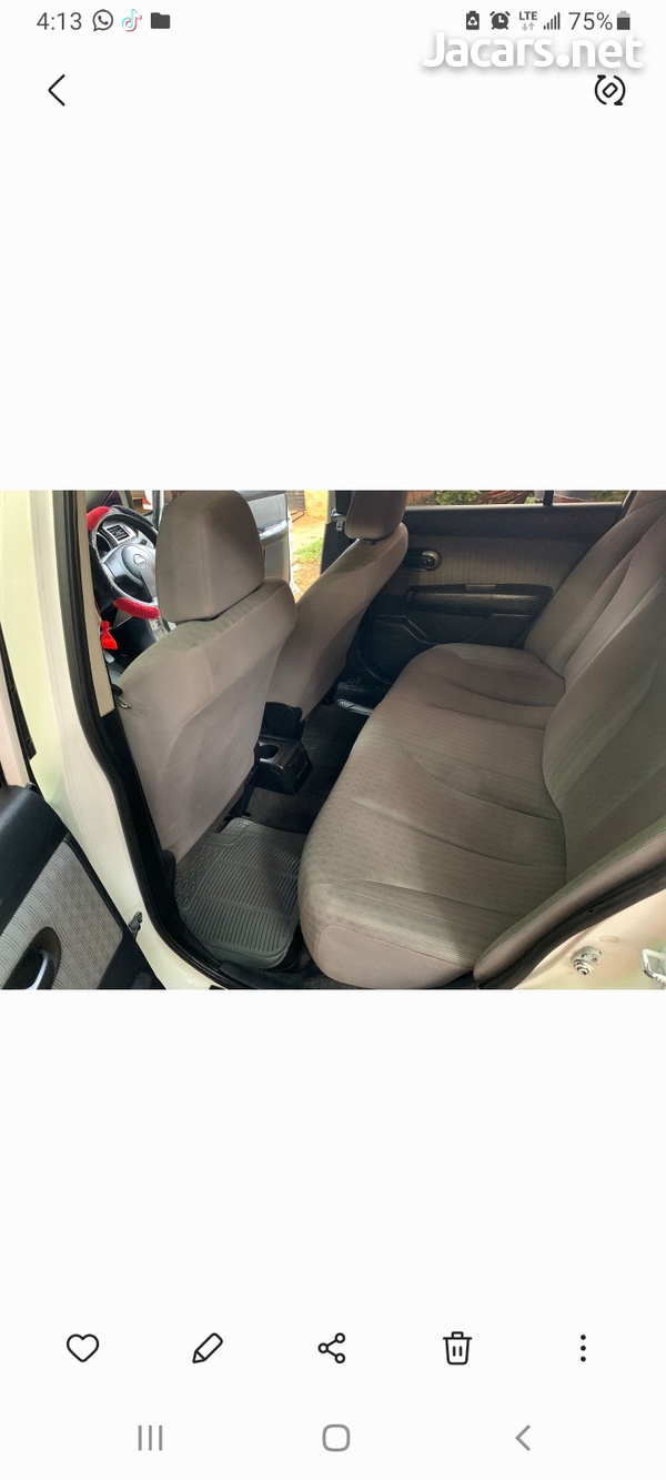 Nissan Tiida 1,5L 2007-7