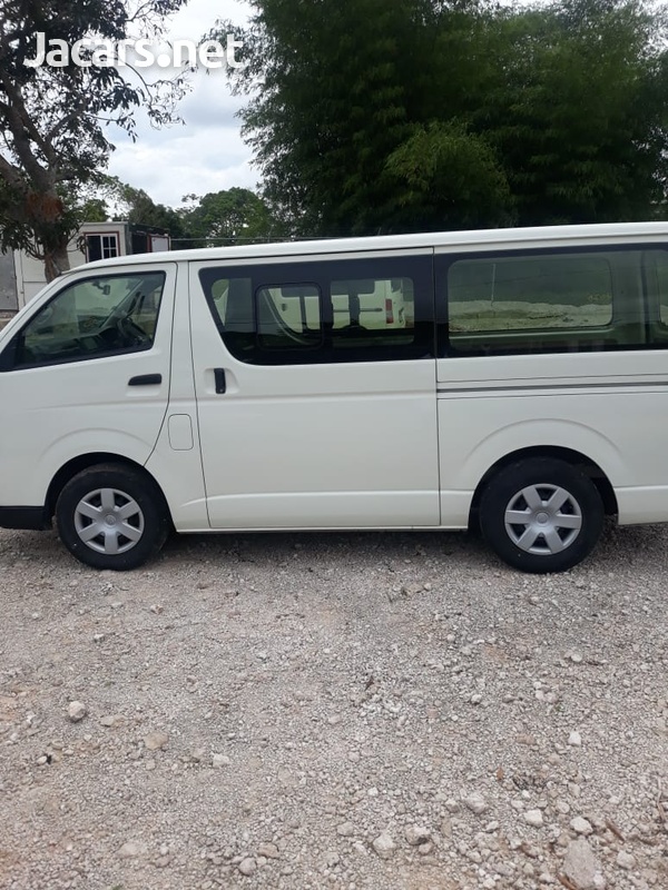 Toyota Hiace 2,5L 2016-7