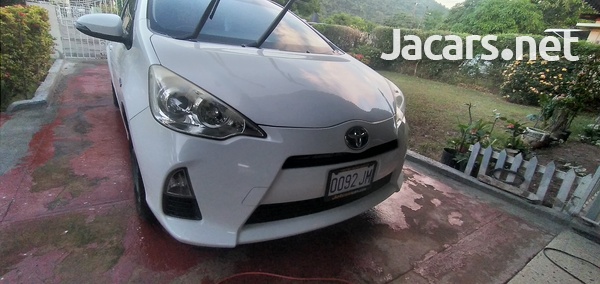 Toyota Aqua 1,5L 2014-1
