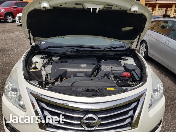 Nissan Teana 2,5L 2016-9