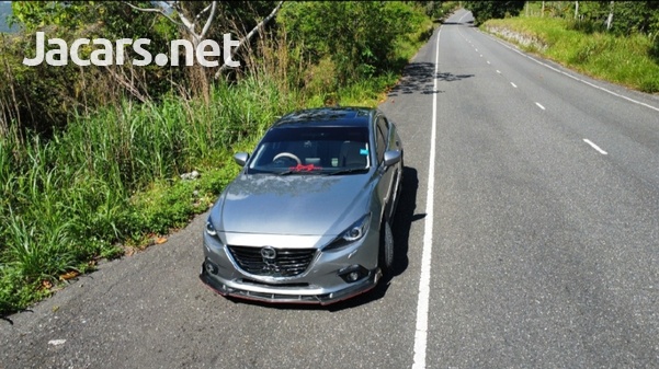 Mazda 3 1,5L 2015-4