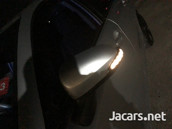 Toyota Fielder 1,5L 2013-9