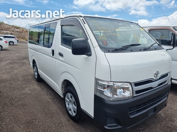 Toyota Hiace 2,0L 2014-1