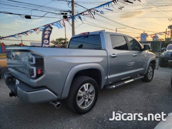 Toyota Tundra 3,0L 2015-5