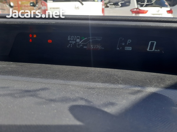 Toyota Aqua 1,5L 2017-10