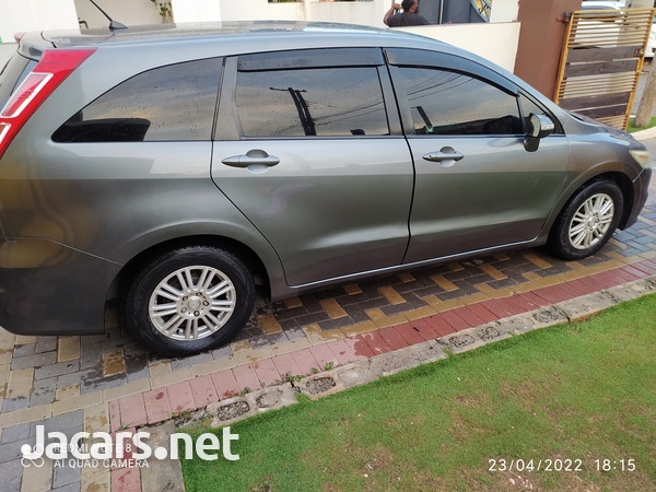 Honda Stream 1,8L 2010-4