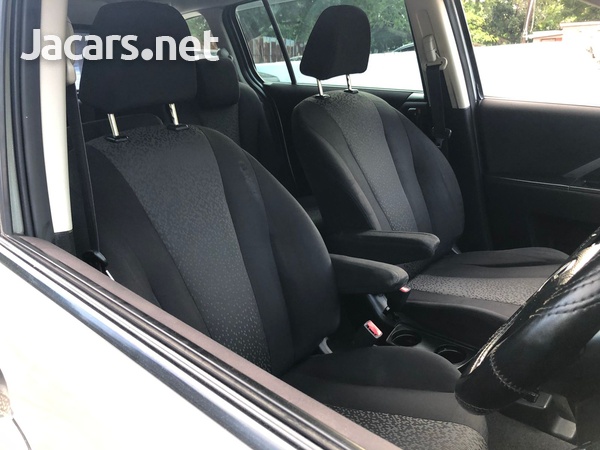 Mazda Premacy 2,0L 2012-2
