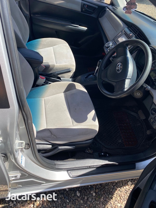Toyota Axio 1,5L 2013-1
