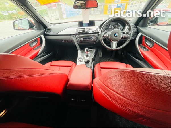 BMW 3-Series 2,0L 2014-6
