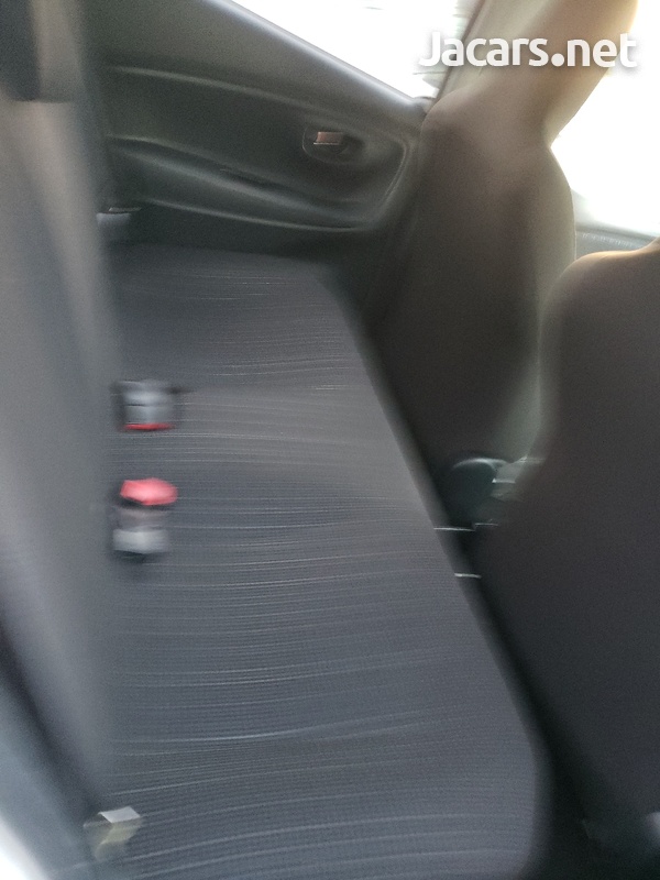 Toyota Probox 1,3L 2017-15