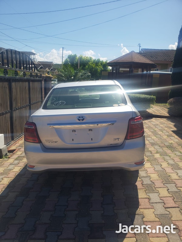 Toyota Axio 1,5L 2015-5