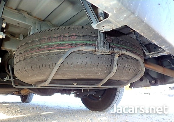 Toyota Hiace 2,0L 2012-15
