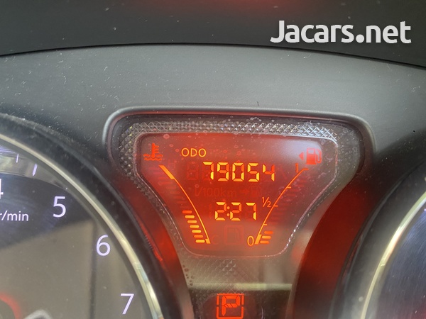 Nissan Versa 1,5L 2014-7