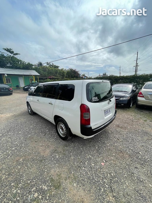 Toyota Probox 1,5L 2014-4