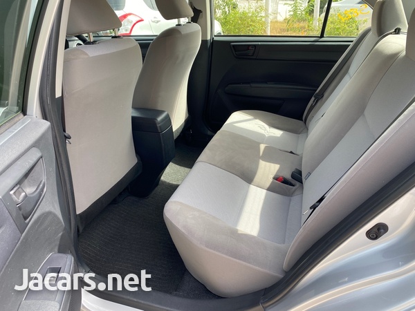Toyota Axio 1,3L 2017-7