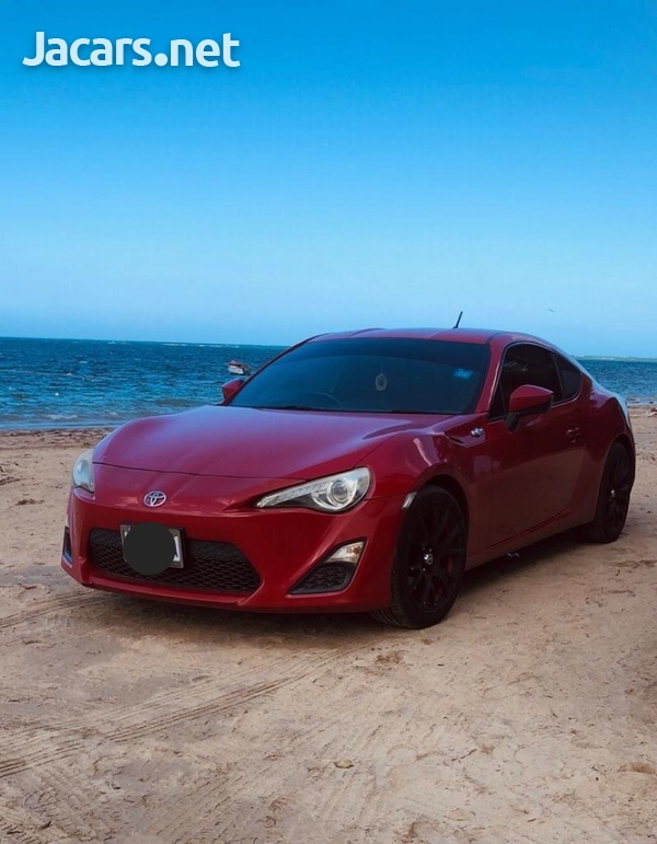 Toyota GT86 2,5L 2012-4