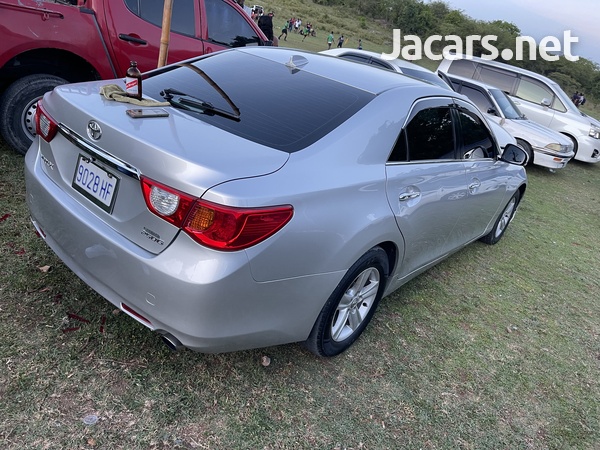 Toyota Mark X 2,5L 2012-6