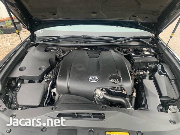 Toyota Crown 2,5L 2014-9