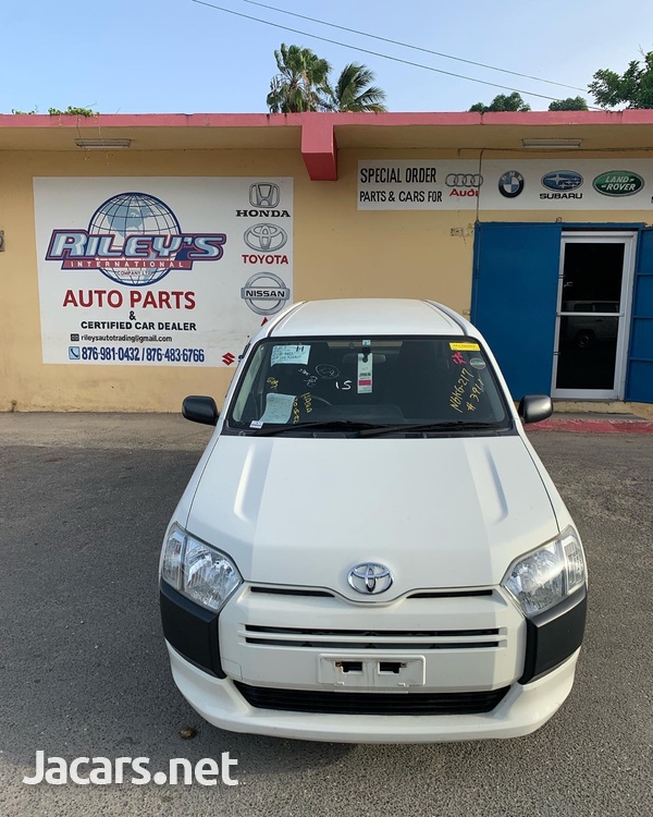 Toyota Probox 1,3L 2017-1