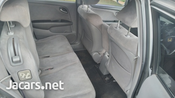 Honda Stream 1,8L 2010-5