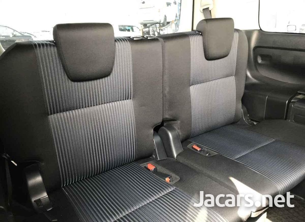 Toyota Voxy 1,8L 2014-4