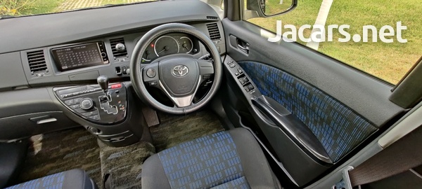 Toyota Isis 2,0L 2014-14