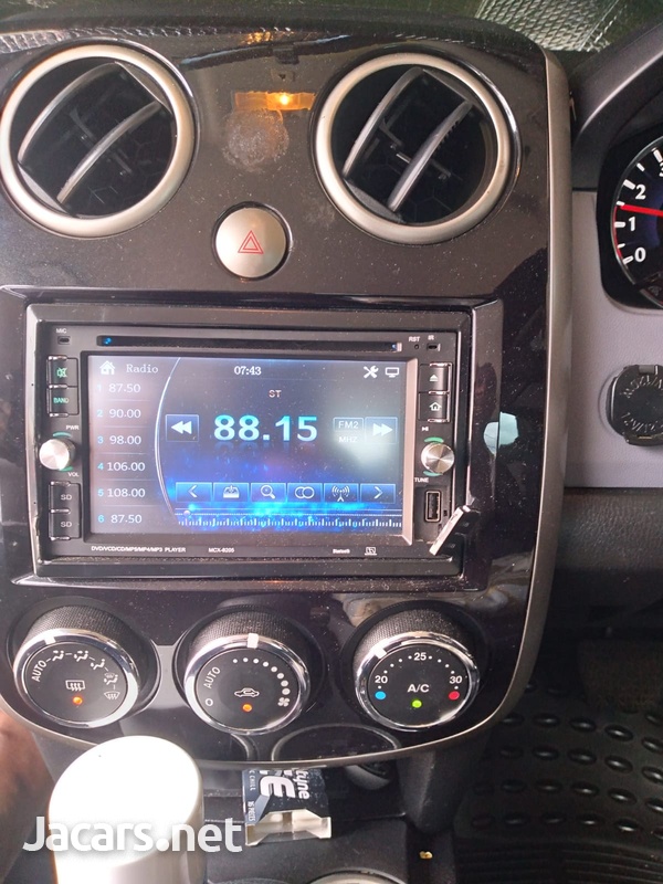 Mazda Verisa 1,4L 2012-9