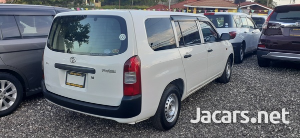 Toyota Probox 1,5L 2014-3